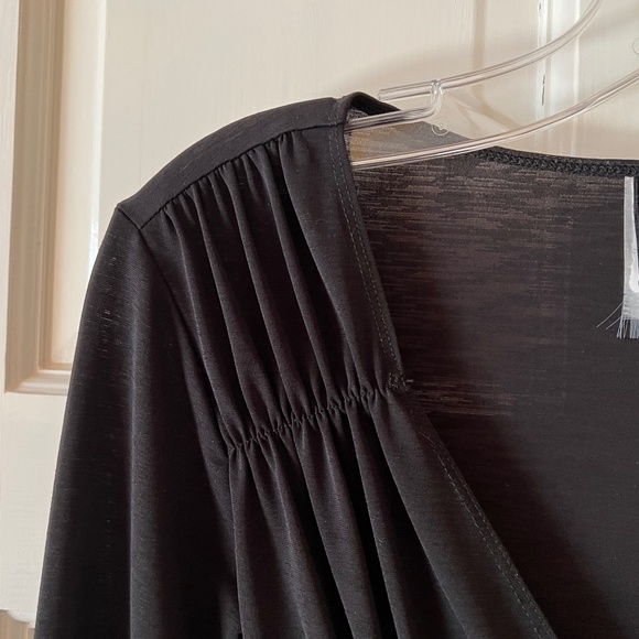 EUC Black V-Neck Blouse with 3/4 Sleeves and Silvery Chain Link Detail (small) - Picture 6 of 9